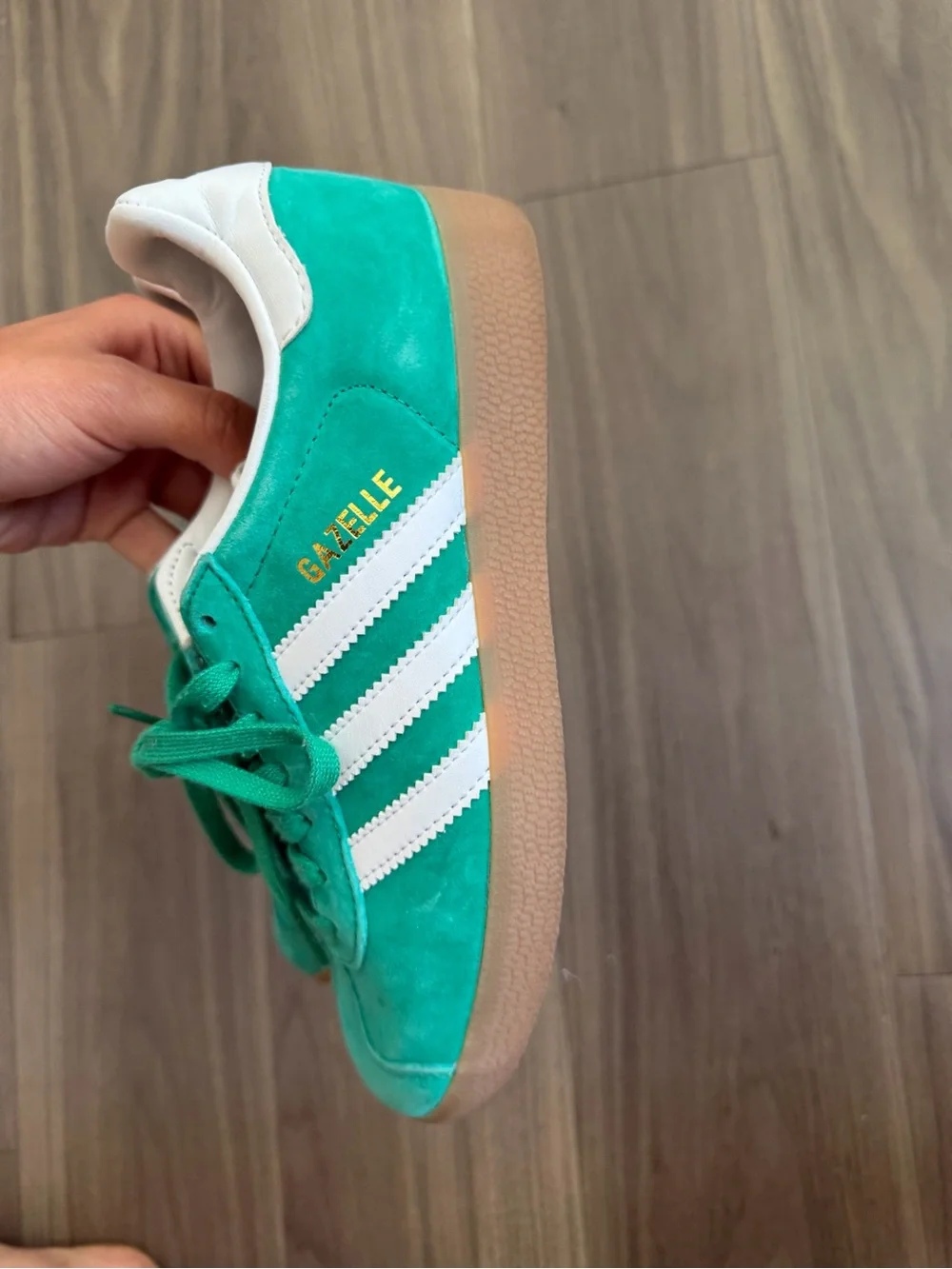 adidas Originals Gazelle Green Suede Gum Sole Sneakers Youth 4.5 / Women’s 6